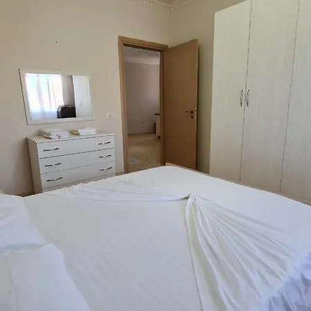 Διαμέρισμα Summer Vlorë