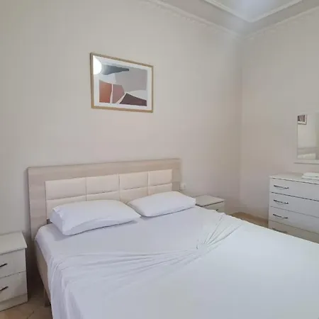 Summer Apartment *